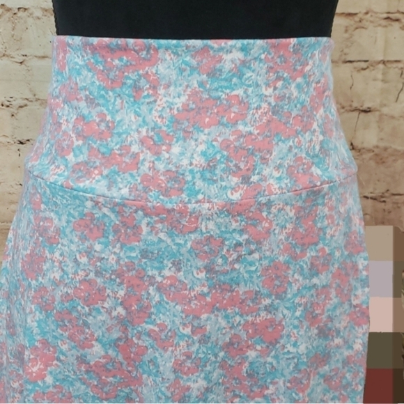 LuLaRoe Azure Skirt Blue Pink Floral Women's Plus Size 2XL Midi High Waist EUC - Picture 2 of 6